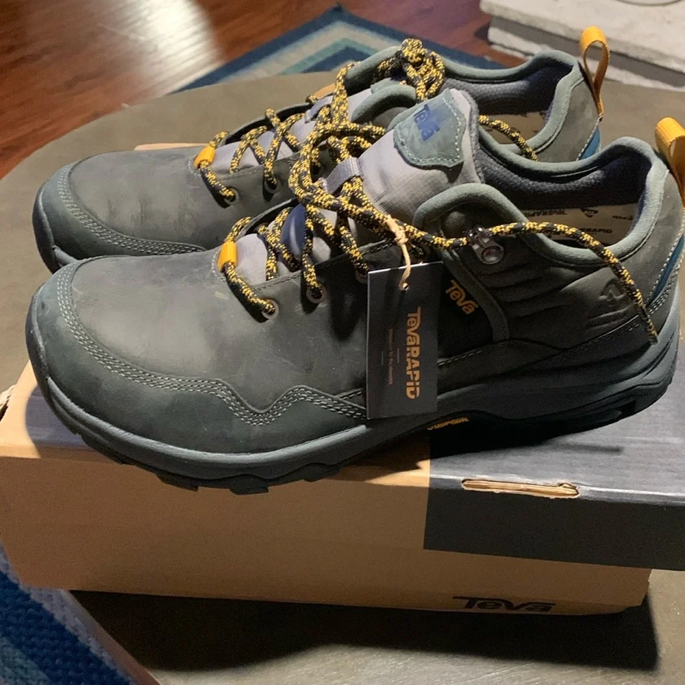 Reva - Picture 1 of 4